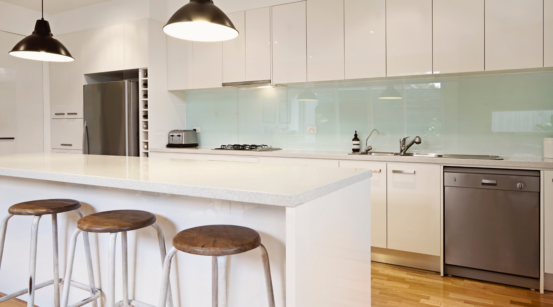 How Splashbacks Can Transform Your Kitchen