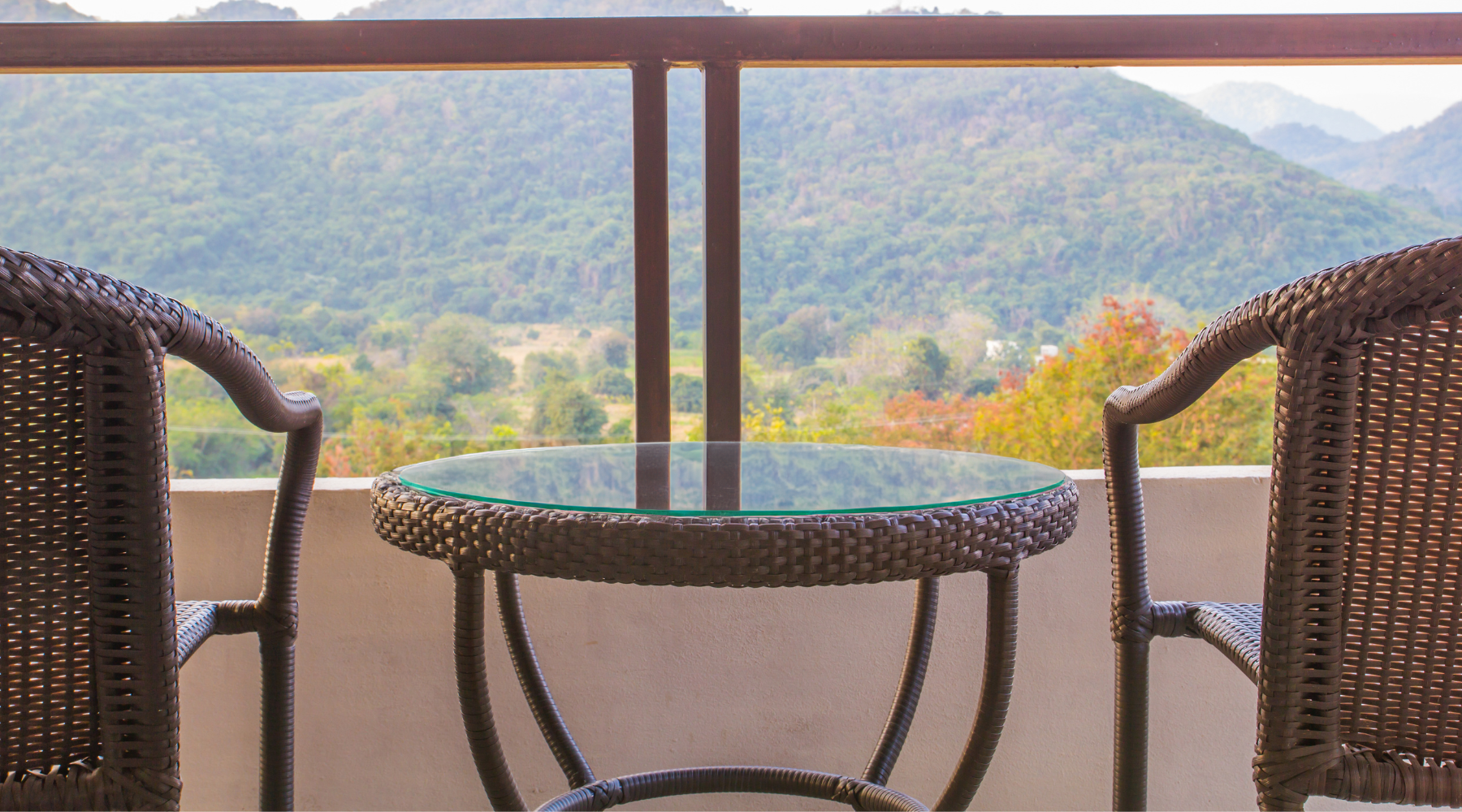 Should You Use Glass to Protect Your Table?